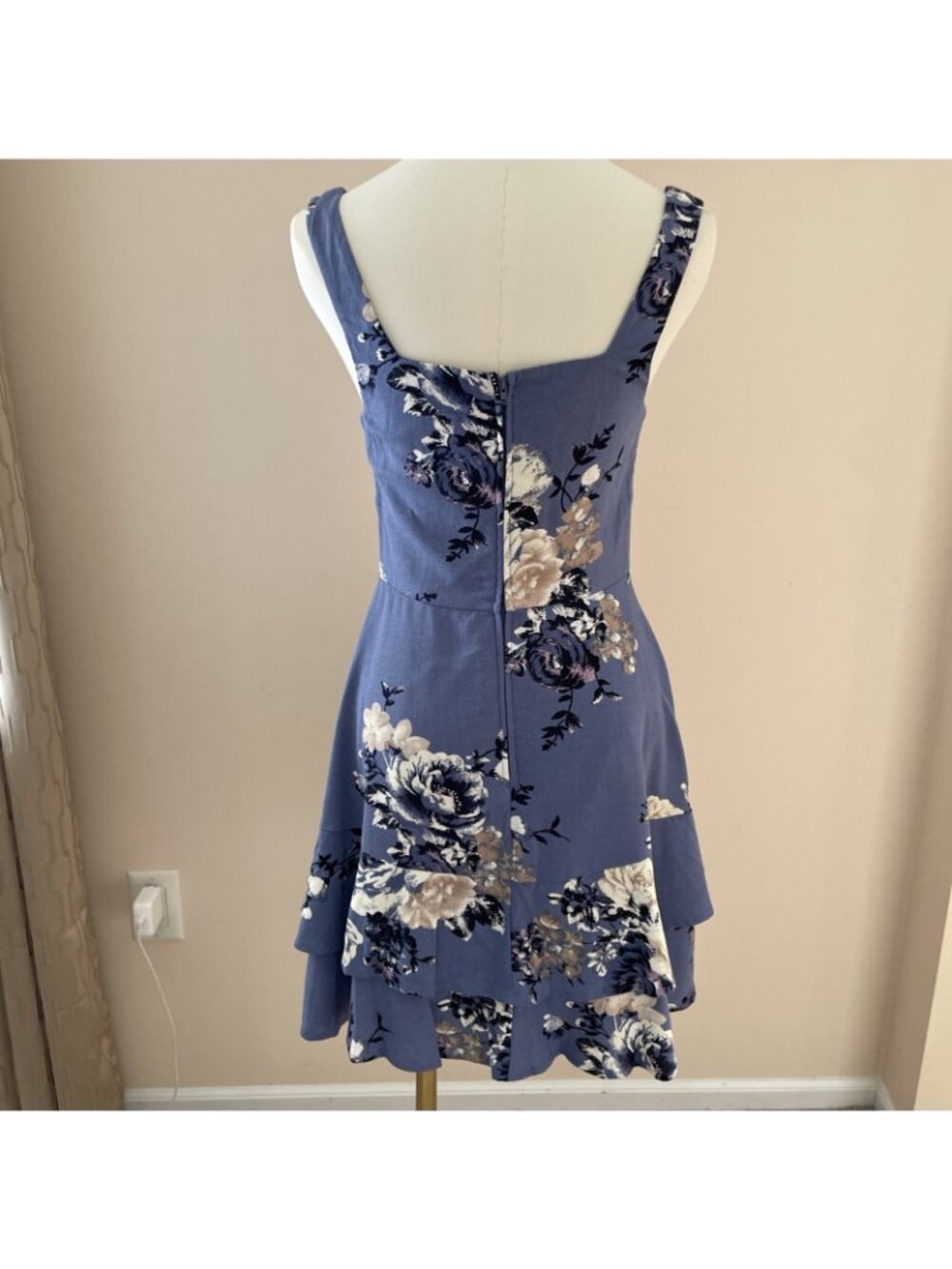 Women's Floral Babydoll Mini Dress Size XS Blue Tiered Milkmaid Coquette HOCO - Picture 3 of 10